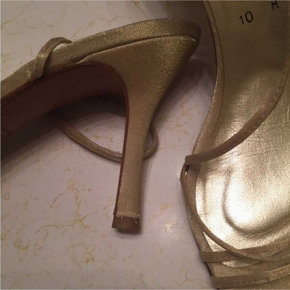 STUART WEITZMAN “Converge” ORO Gold Sparkle Lame Heels - Picture 8 of 14